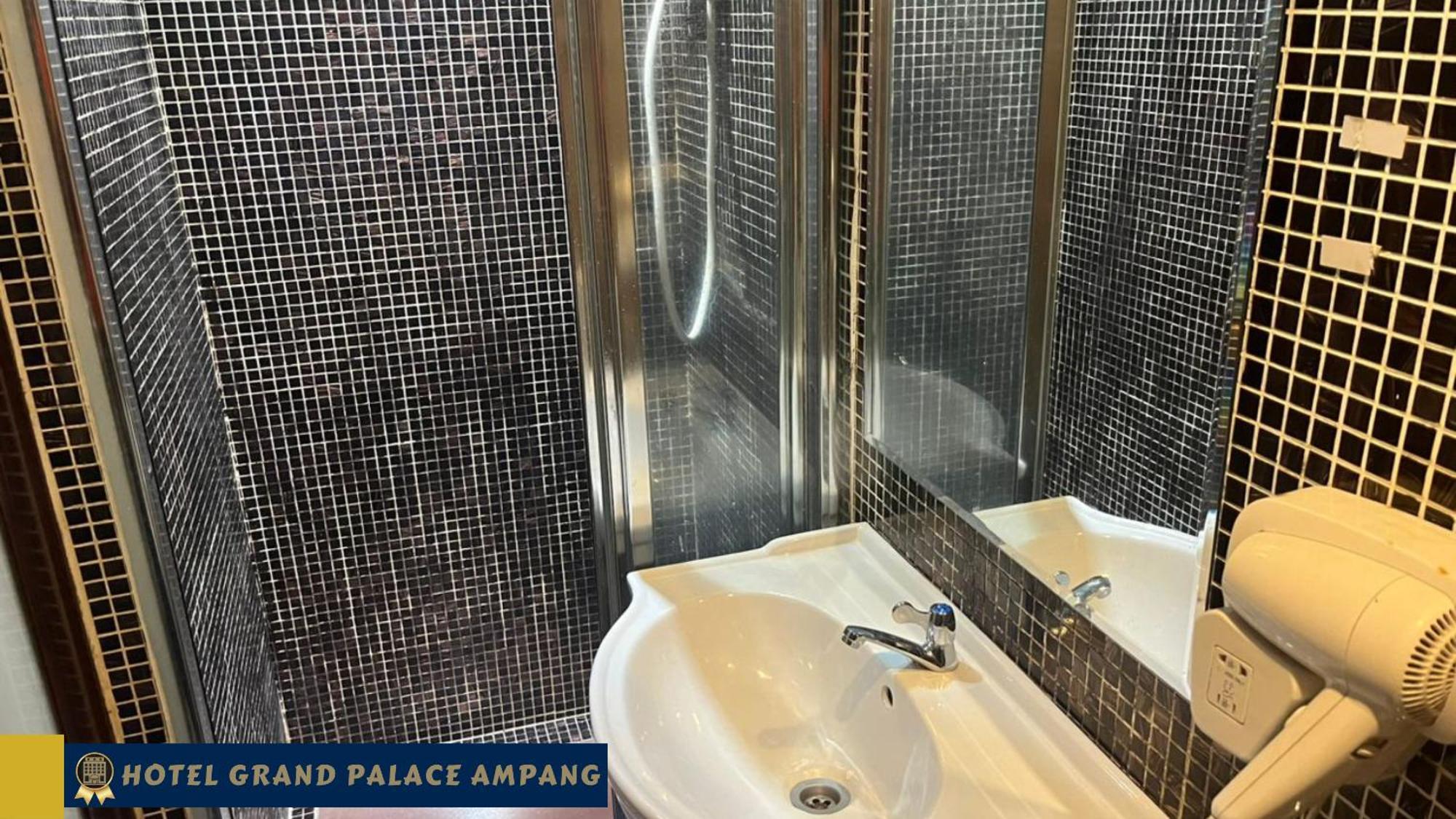 Hotel Grand Palace Ampang 암팡 외부 사진