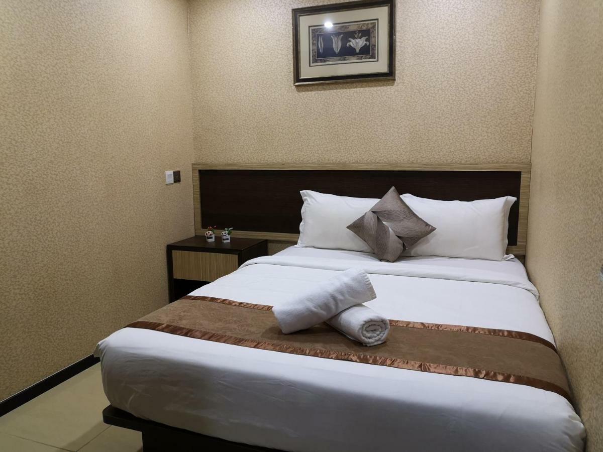 Hotel Grand Palace Ampang 암팡 외부 사진